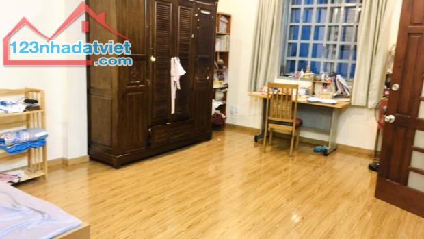 Gấp bán nhà Thủ Đức, 4 tầng, dt 100m2, Mặt tiền Man Thiện, Quận 9, nhỉnh 12 tỷ. - 2