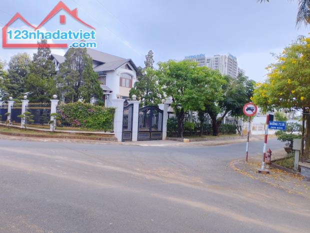 Chính chủ gửi bán 2 nền đất Bách Khoa giá siêu bất ngờ, 7x26m giá 52tr/m2 - 1