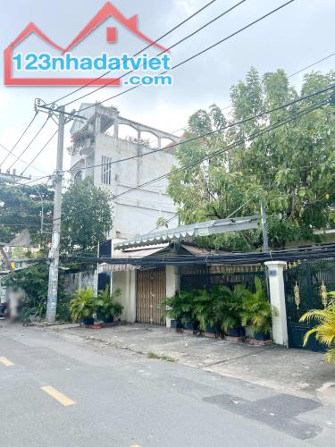 Cho thuê nhà 6.7*18m k.doanh tự do mặt tiền Nguyễn Duy P9Q8