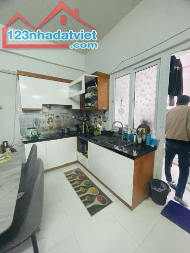 Chính chủ gửi bán căn chung cư 2 ngủ đầy đủ nội thất, giá rẻ nhất tại KDT Thanh Hà Cienco - 2