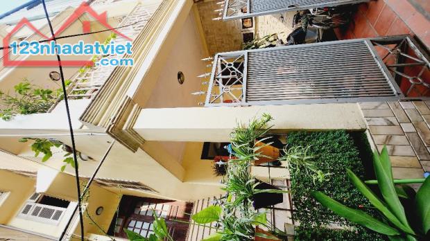 Bán nhà An Dương Vương - Tây Hồ, view cầu Nhật Tân, 58m2 5 tầng MT 5.3m chỉ 6 tỷ 090465050 - 2