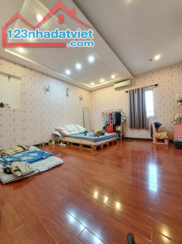 🏠🏠 Mặt Tiền đường số 5 KDC Him Lam Bình Hưng Bình Chánh DT 76m2 GIÁ 14.5Ty  🏠🏠 - 2