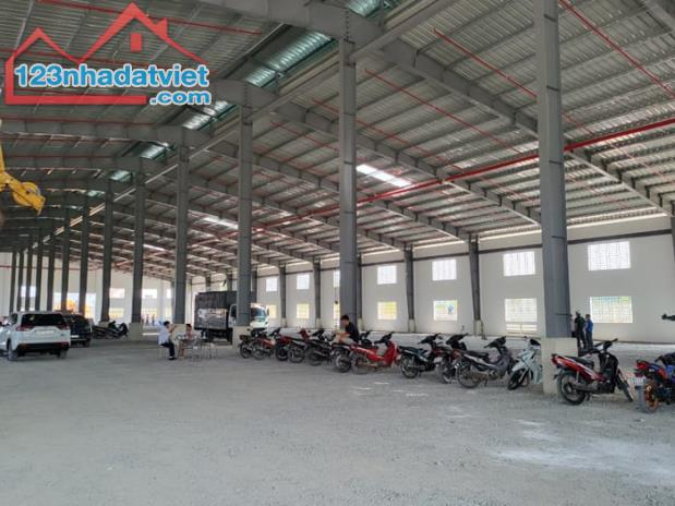 Cho thuê 4.500 m2 kho xưởng mới trong KCN Bình Dương Gía : 3.6 USD/m2 - 2