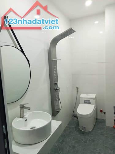 Nhà 2 lầu trệt sr hoàn công 3.5tỷ/86m2, sân ô tô - 2