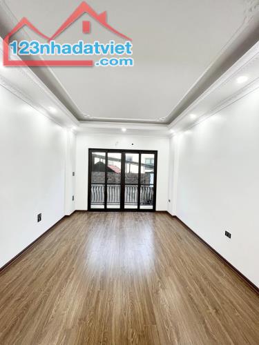 Bán nhà ngõ 409 An Dương Vương 40m2, MT 4m, xây 5 tầng mới đẹp, ngõ nông rộng, chỉ 4.05 tỷ