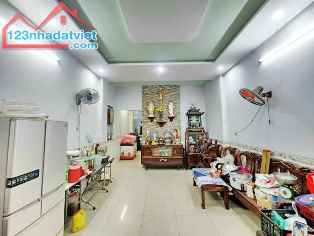 Bán Nhà DT 160M2 mặt tiền đường PHẠM VĂN THUẬN đối diện Chợ TÂN MAI - 1