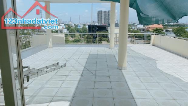 Gấp bán nhà Thủ Đức, dt 700m2, chỉ 47 tỷ, gần Mặt tiền Lê Văn Việt, Quận 9(cũ). - 4