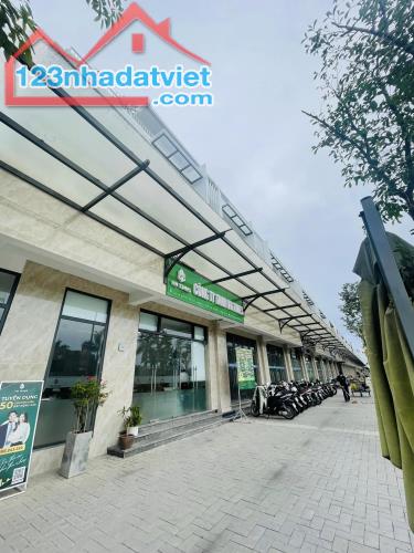 CHO THUÊ SHOPHOUSE 4 TẦNG KĐT ECO GARDEN (mặt tiề-n đường 60m).lh 0967139891