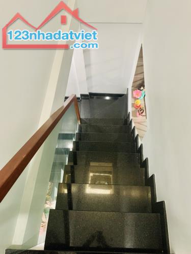 NHÀ BÌNH THẠNH GIÁP Q1 3 TẦNG 1T 1L ST 43m² SỔ HỒNG RIÊNG ĐẦY ĐỦ - 3