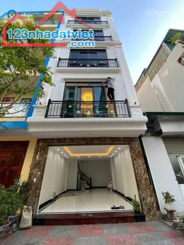 Cho thuê nhà nguyên căn tại Nguyễn Khang 45m2 *4 tầng giá chỉ 22tr làm văn phòng,.....