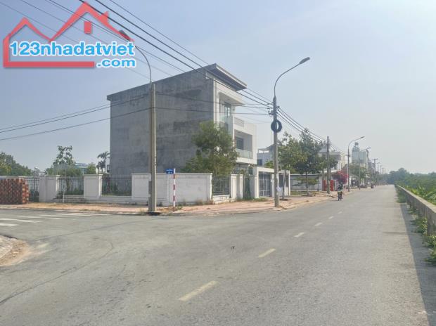 BÁN LÔ ĐẤT ĐẸP CÙ LAO PHỐ GẦN SIÊU THỊ AEOL MALL GIÁ CHỈ 3.1 tỷ - 1