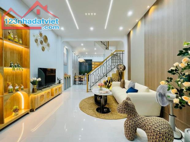 CHỦ GỬI CẦN BÁN GẤP NHÀ HẺM ÔTÔ 5m 60m²-2tỷ650 Đ. Gò Dầu, P. Tân Quý, Quận Tân Phú. - 1