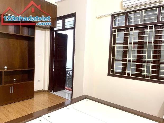 Bán nhà 5 tầng NGõ 15 Phương Mai Dt 42m Mt 4m Giá 4,8 tỷ Lh 0969653569 - 4