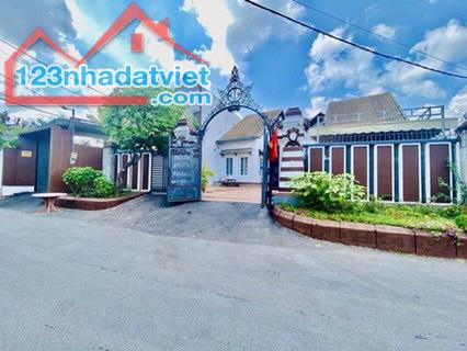 Bán Biệt Thự rộng Siêu đẹp 865m2, P. Tân Phú, Quận 9, GIÁ bán tốt 46tr/m2