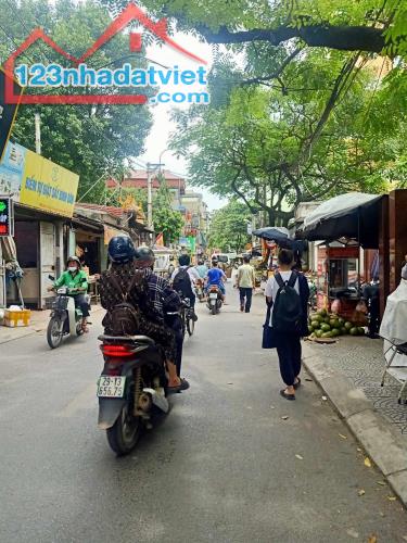 Chính chủ nhờ bán Phố Định Công, Hoàng Mai. DT: 80m, Giá: 15,7 tỷ. Oto tránh kinh doanh - 1