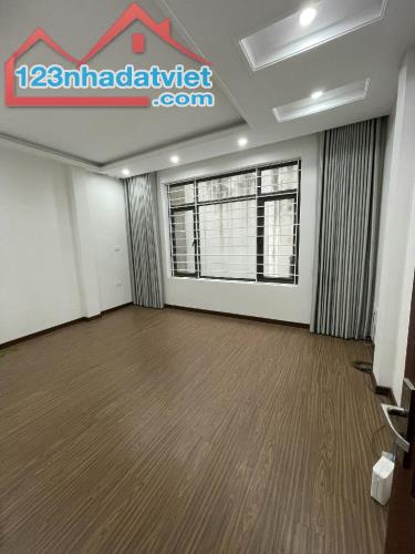 TRẦN CUNG_CẦU GIẤY 47m2 x5 TẦNG Ô TÔ LÙI CỬA 9TỶ9 - 1