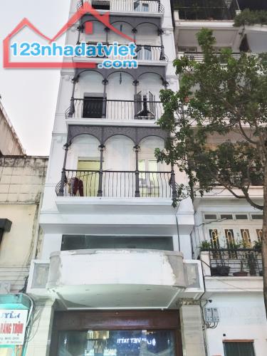 Bán nhà Phố Yên Lãng, Đống Đa KD, ô tô đỗ cửa, DT 117m2 MT trên 6m. Giá rẻ nhất