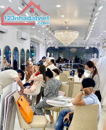 Chỉ từ 13tỷ8 sở hữu ngay căn nhà mặt tiền vị trí tại quận Tân Phú 🍀 - 4