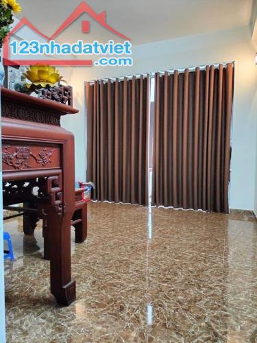 cần tiền bán căn nhà khương đình thanh xuân 45m gíá 5.2 tỷ - 5