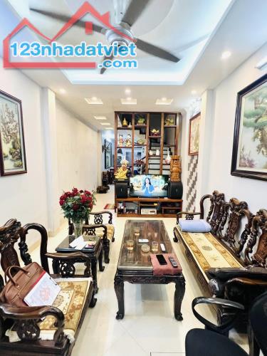 HIẾM! NHANH! DÂN XÂY VIP YÊN LÃNG 30m RA Ô TÔ TRÁNH 2 THOÁNG Ô CHỜ THANG MÁY 57m2 x 5 TẦNG