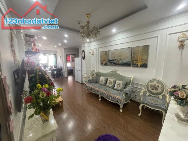 Bán chung cư Epic`s Home 43 Phạm Văn Đồng 75m2, 2PN, nội thất đẹp, giá 4.05 tỷ