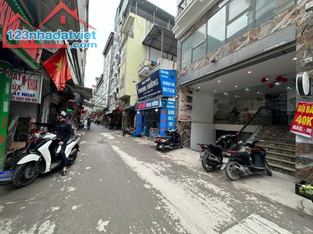Bán toà CCMN Phú Đô. Nam Từ Liêm DT95m x 9T. MT6m. Giá  27.8 tỷ
