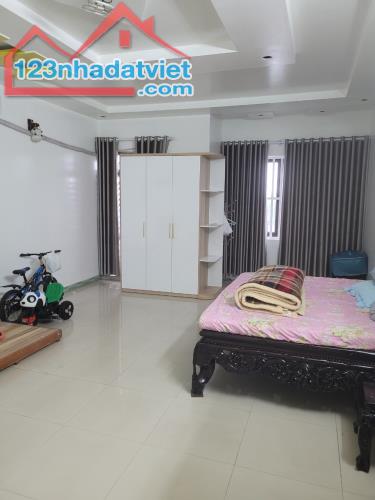 Bán nhà mặt đường 208 Vĩnh Khê An Dương 120 m2. Giá 6 tỷ - 3