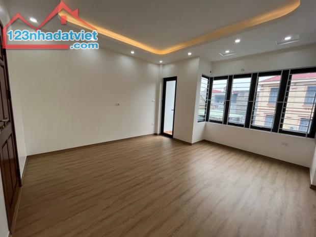 Nhà Độc Lập Dân xây Lô Góc 2 Mặt thoáng 32m2 x 5 Tầng 6 ngủ rộng Giá 4,6 tỷ - 3