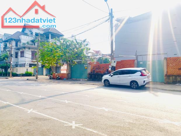 Bán Khuôn Đất Trực Diện Sông Sài Gòn-Ngay Bến Tàu Thuỷ Bình An,Q2 DT:680m2(34x20) Góc 3MT - 4