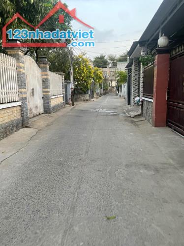 Bán Gấp Nhà Gác Lửng P. Tân Phong gần Bệnh Viện Tâm Thần cách đường Nguyễn Ái Quốc 3 phút - 2