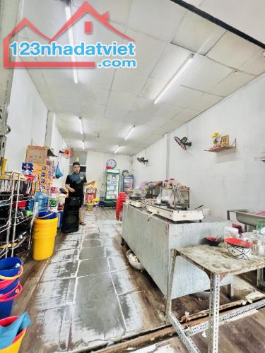 Mặt tiền Tân Phú giáp Tân Bình 1350m2 ngang 22m nở hậu, đắc địa có 155tr/th, giá 162 tỷ TL - 2