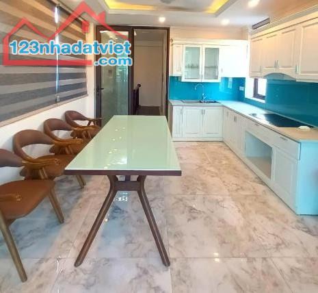 BÁN GẤP NHÀ ĐẸP, 2 TẦNG, 45M2, HẺM 60 LÂM VĂN BỀN, QUẬN 7, TẶNG NỘI THẤT, GIÁ RẺ - 2