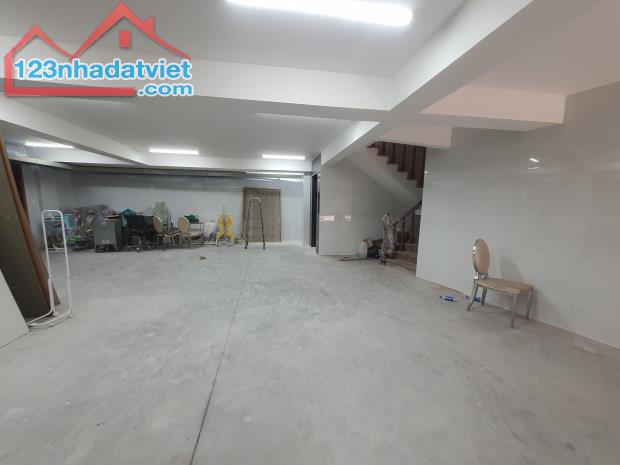 BÁN TOÀ NHÀ 7 TẦNG TRUNG TÂM QUẬN PHÚ NHUẬN ĐƯỜNG NGUYỄN ĐÌNH CHÍNH P11 - 5