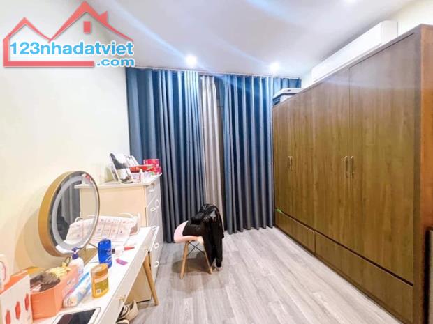 dòng tiền như thác 49m xây 5 tầng giá 8.9 tỷ tại hoàng đạo thành thanh xuân . - 3