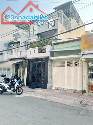 Bán nhà 2 lầu mặt tiền đường Võ Trứ gần đường Hưng Phú P.9 Quận 8