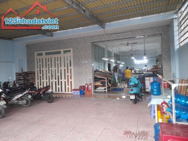 BÁN XƯỞNG MẶT TIỀN NGUYỄN THỊ ĐÀNH 300M2 THỔ CƯ, 2 TẦNG - GIÁ 9.2 TỶ. - 2