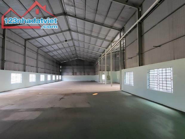 Cho thuê 1.300m2 KHO XƯỞNG mới Thuận An Gía : 50 triệu - 1