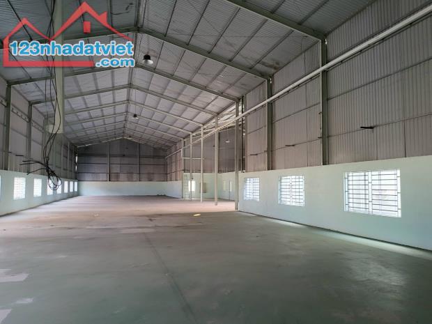 Cho thuê 1.300m2 KHO XƯỞNG mới Thuận An Gía : 50 triệu - 2