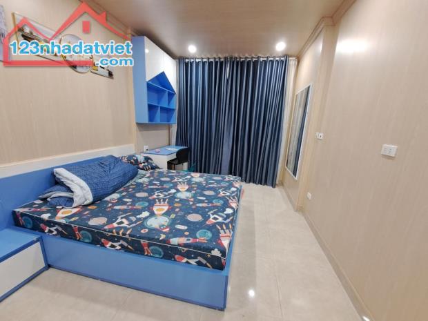 Bán nhà Lai Xá 50m x4Tầng Lô Góc Ô tô cực gần 2 mặt thoáng sáng tự nhiên Giá 4 - 4