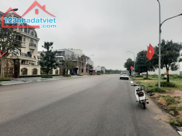 Bán lô đất mặt đường 30 mét Khu Đại Thành đối diện Khu Golden City 6, Nghi Phú, tp. Vinh. - 1