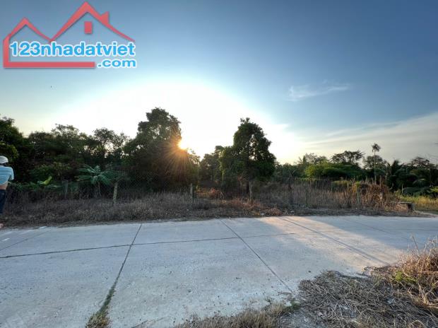 Bán 2 Lô Đất Liền Kề View Sông Búng Tuyệt Đẹp, Cách Cầu Ngang chỉ 500m - 2