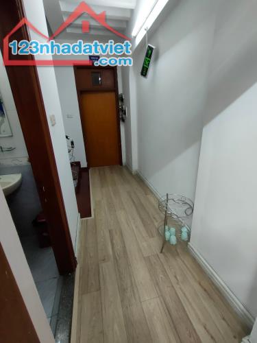 (ĐỘC QUYỀN) Bán nhà đường 40m khu đô thị Văn Quán giao 19/5,Chiến Thắng giá chỉ 260tr/m2 - 1