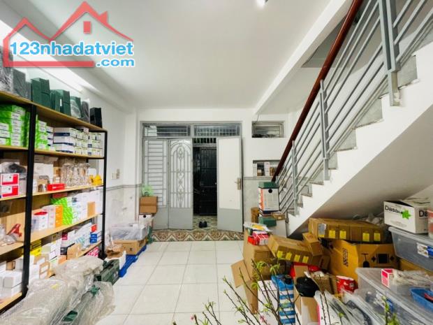 🏠🏠 Bán Nhà Đường Tám Danh Phường 4 Quận 8 DT 52m2 GIÁ 5.4 Tỷ 🏠🏠 - 1