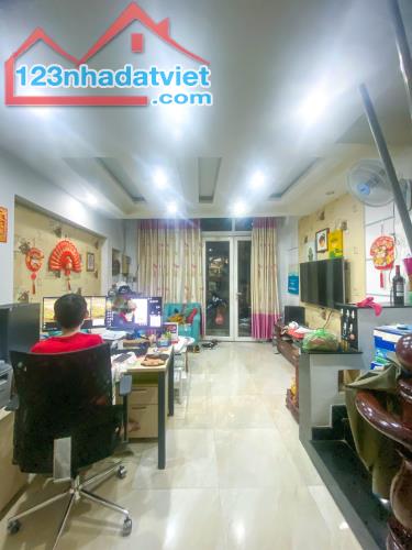 Chủ xoắn bán nhà mặt tiền 3 tầng Hiền Vương Tân Phú, 70m , nở hậu chỉ 6.xx tỷ, khu VIP - 2