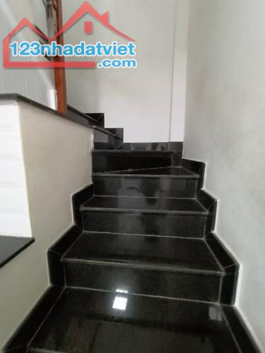 Bán nhà sân vườn BTCT,dt 135m2 x 4t, HXH 6m, XE HƠI NGỦ NGON TRONG NHÀ - 4