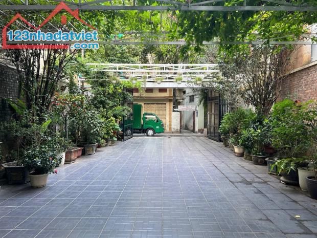 Bán Biệt Thự Sân Vườn 400m2 ĐỘI CẤN, Ba Đình - 1 căn nhà chỉ dành cho Thượng Lưu - 1