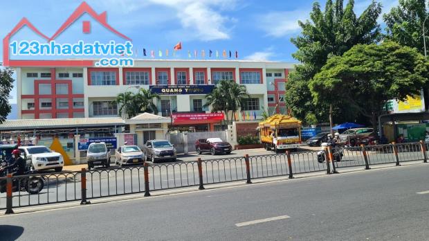 RẤT GẤP BÁN nhà 4 lầu hẻm 679 Quang Trung 72m2 KD buôn bán ngay chợ HTT 10.5 tỷ. - 2