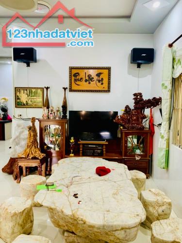 Bán Nhà DT 284M2 Ngay Chợ Trảng Dài gần Ngã Tư Nguyễn Khuyến cách đường Trần Văn Xã 50M - 4