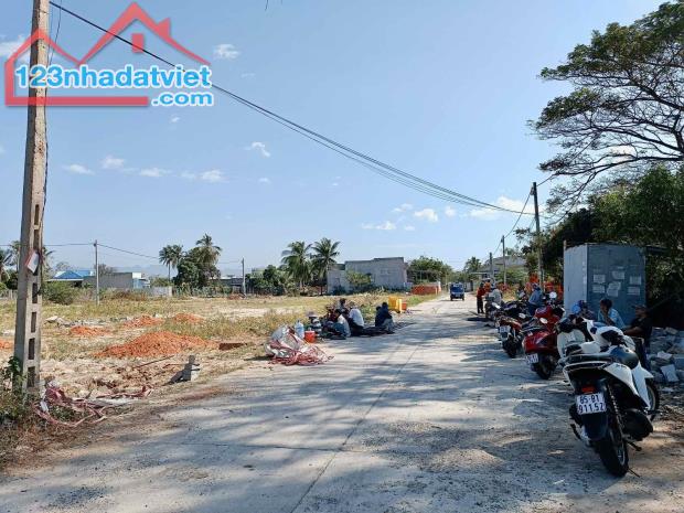 Để lại lô đất trúng đấu giá, DT: 122m2, đường QH: 29m, gần TP.Phan Thiết, dân cư hiện hữu, - 1