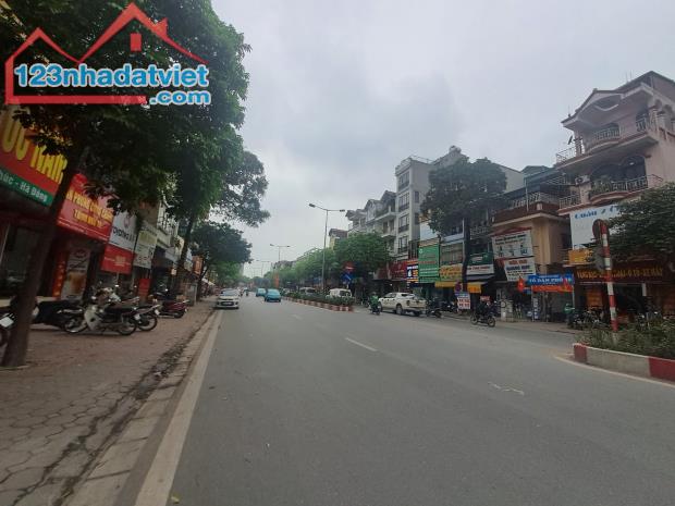 Bán nhà 50m2 sổ mặt đường đôi gần ngã tư Vạn Phúc - Tố Hữu trung tâm kinh doanh ngày đêm - 1